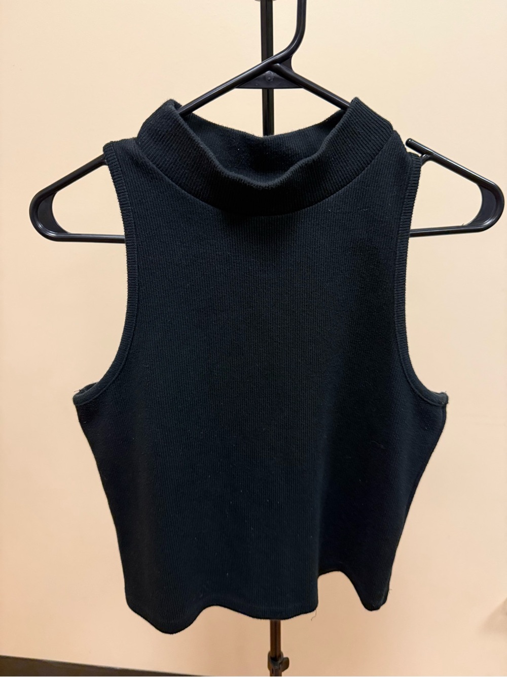 a new day Mock Neck Tank - L